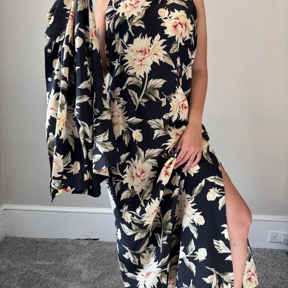 Dresses & Skirts - Y2K VTG Silk Black Floral 2 Piece Maxi sleeveless dress & Button Down Top Large